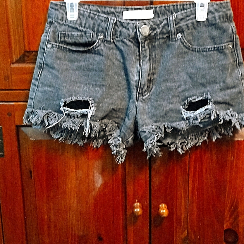 No boundaries shorts